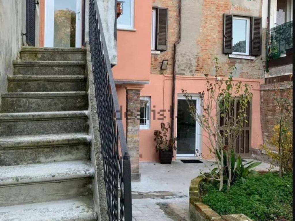 Appartamento a Ferrara in Via delle Vigne, 8 - Foto 3