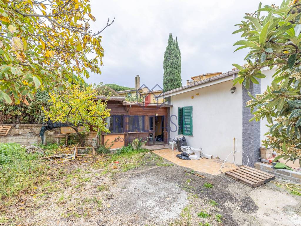 Villa a Monte porzio catone in Via Fontana Candida - Foto 3