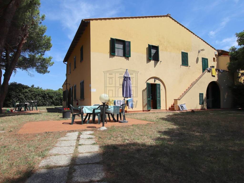 Rustico / casale a Cecina in Via Vecchia del tripesce, 70 - Foto 4