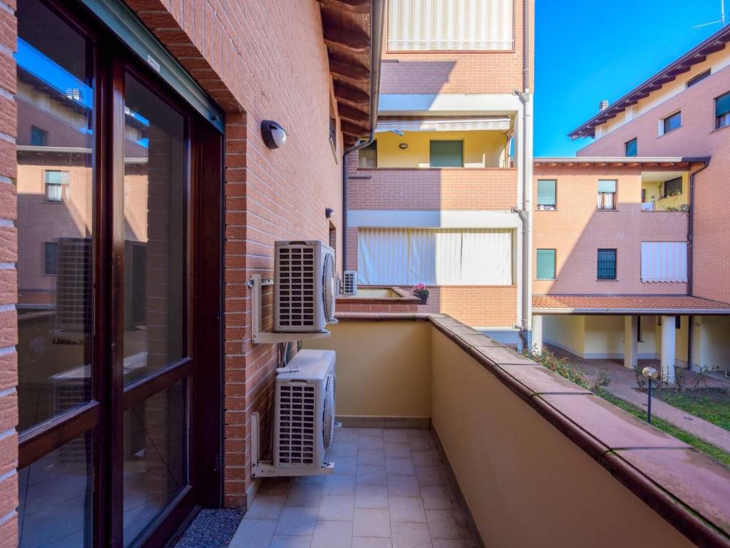 Villetta a schiera a Reggio emilia in Via Alessandro Pertini - Foto 4