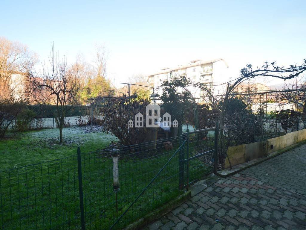 Casa indipendente a Castellamonte in Strada Per Cuorgnè, 24 - Foto 2
