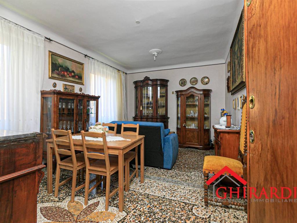 Appartamento a Genova in Passo del Cantarena - Foto 2