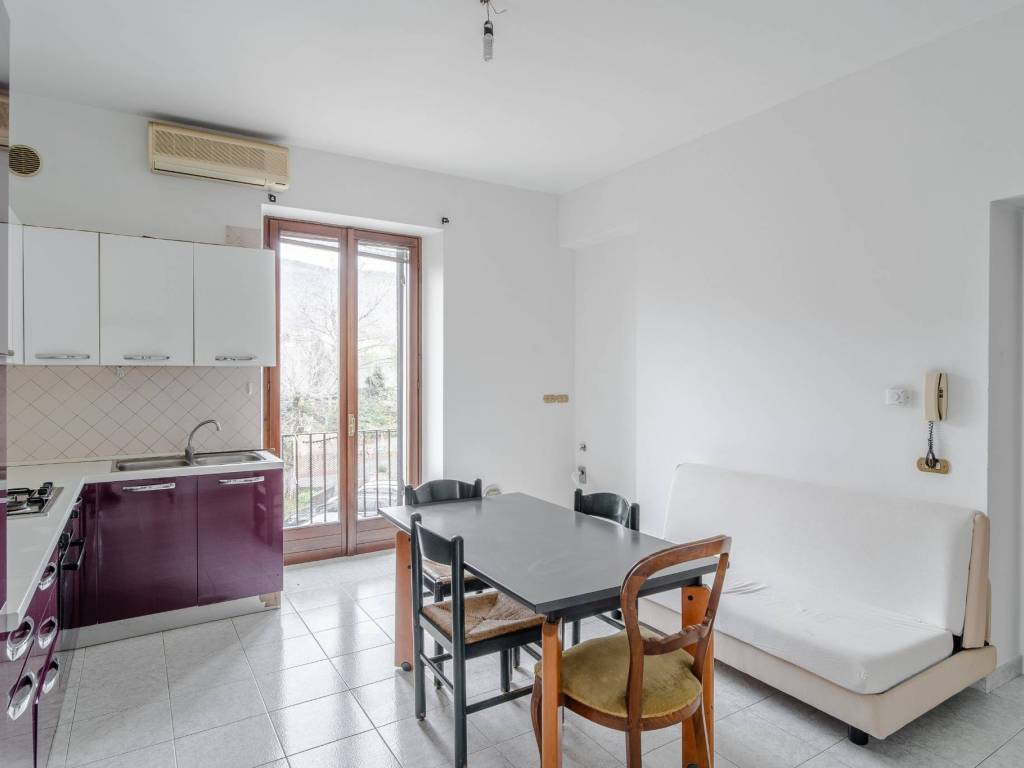 Appartamento a Verona in Via Valpantena, 108 - Foto 3