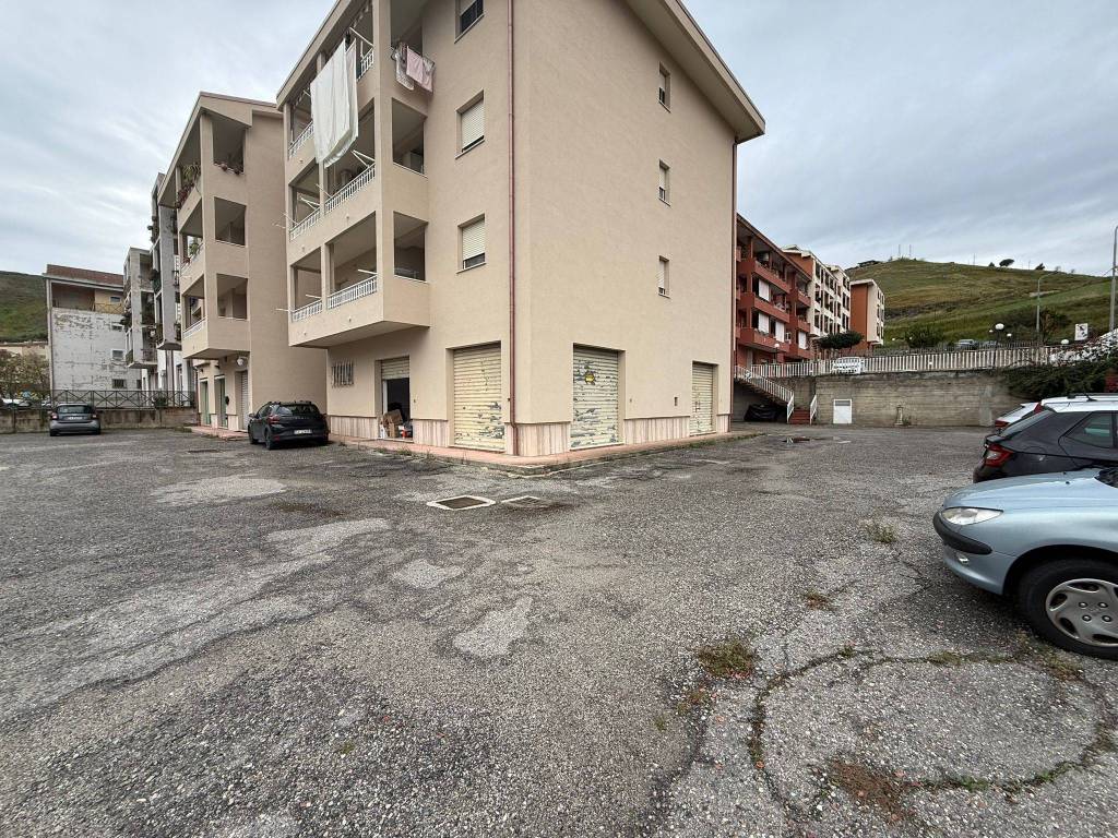 Immobile a Catanzaro in Via Monsignor Armando Fares - Foto 2