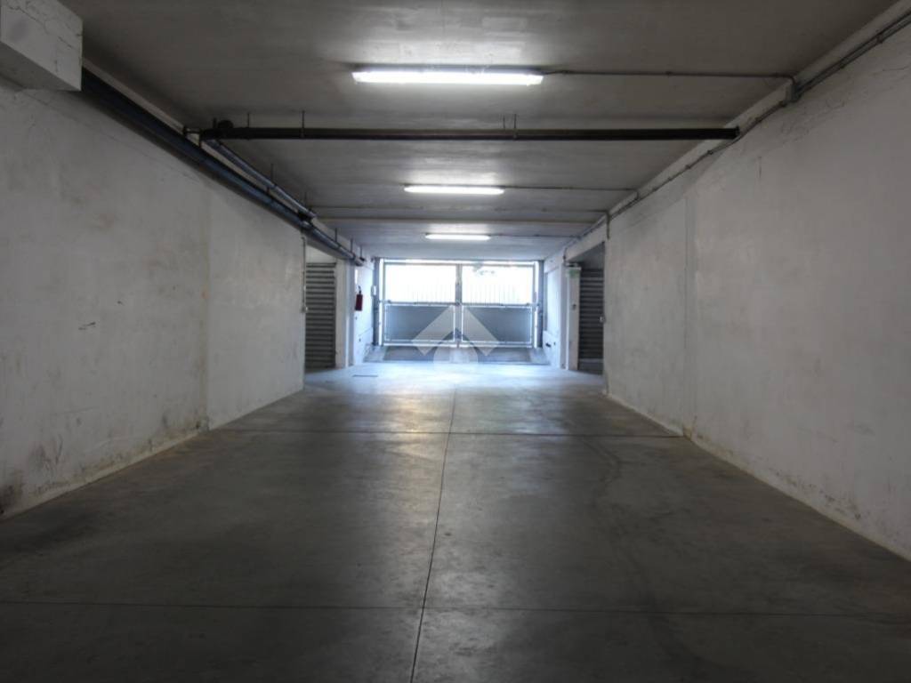 Box / garage a Brindisi in Via Islanda, 85 - Foto 3