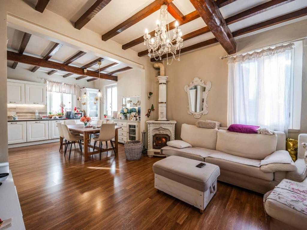 Appartamento a Reggio emilia in Via Luca da Reggio, 8 - Foto 4