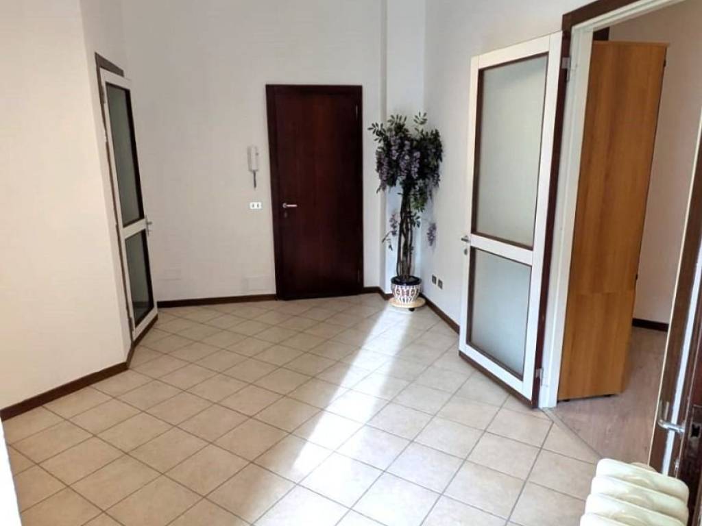 Appartamento a Gozzano in Piazza Ferrari Ardicini - Foto 3