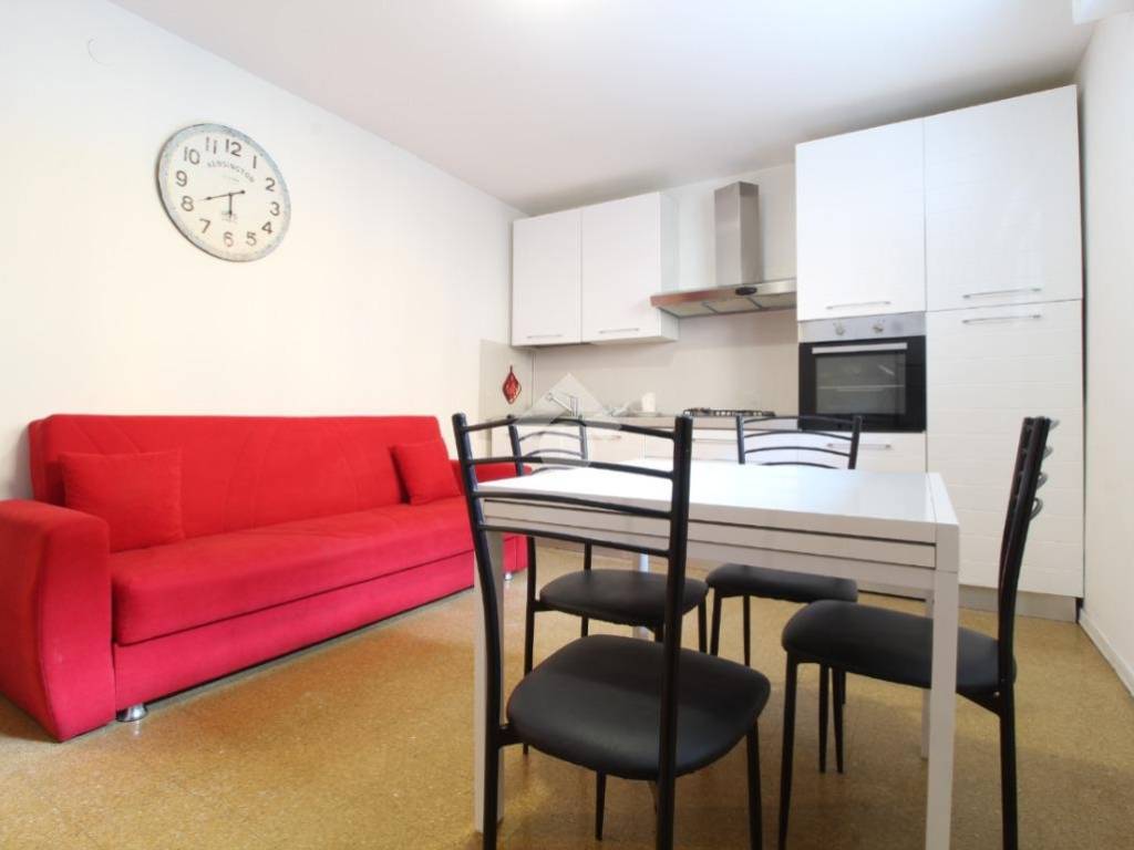 Appartamento a Reggio emilia in Via S. Filippo, 18 - Foto 2