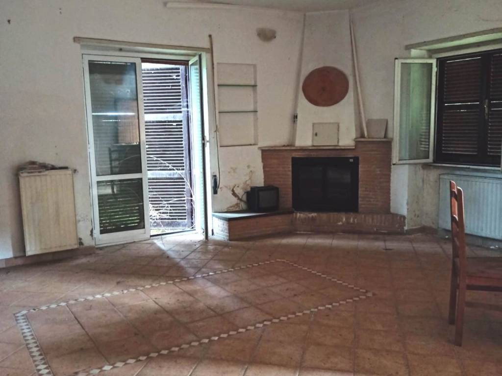 Villa a Velletri in Via dei Castagnoli - Foto 2