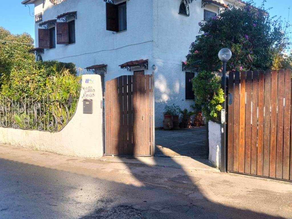 Villa a San felice circeo in Via Giovanni XXIII, 8 - Foto 2
