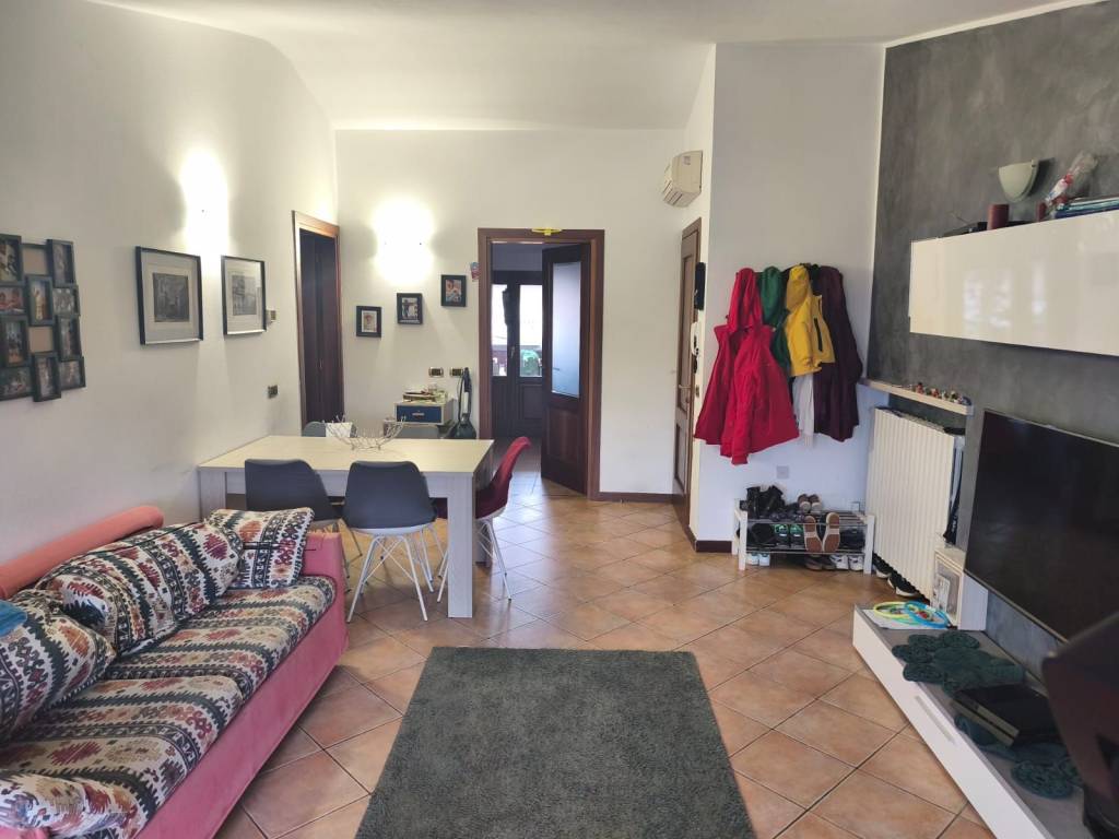 Appartamento a Curtatone in Via Ferruccio Parri - Foto 3