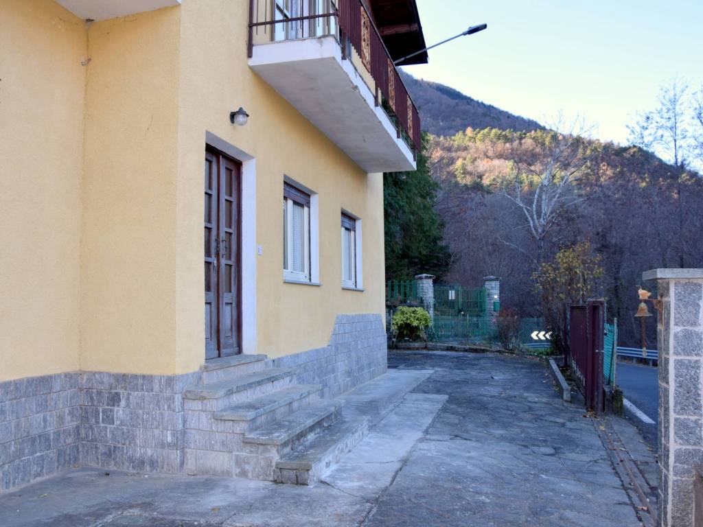 Villa a Meana di susa in Via Gravere - Foto 3
