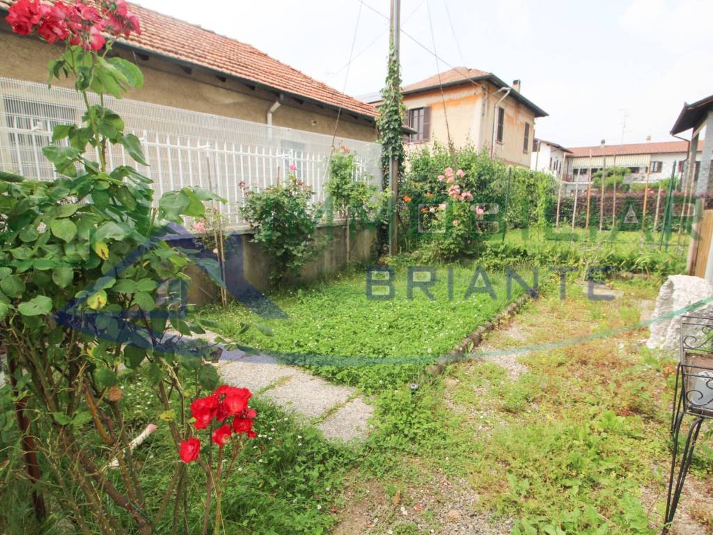 Villa a Casorate sempione in Via Bologna - Foto 4