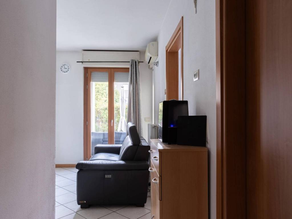 Appartamento a Saronno in Via Palmiro Togliatti, 22 - Foto 3