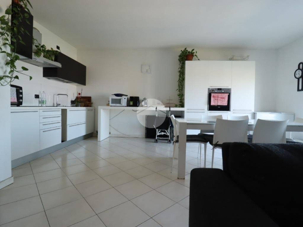 Appartamento a Mantova in Viale marche, 11 - Foto 4