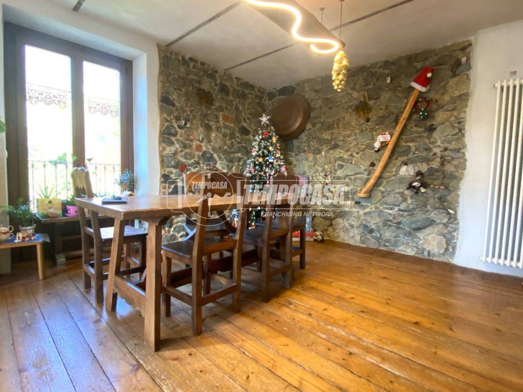 Appartamento a Camandona in Frazione Vecchio - Foto 2