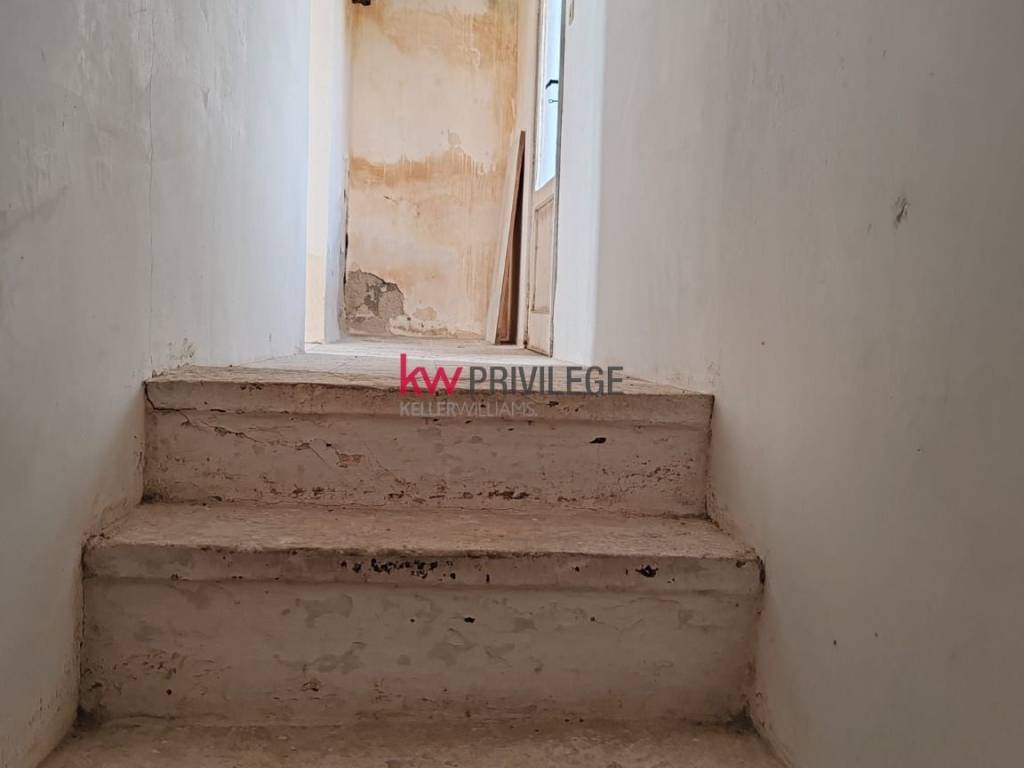 Appartamento a Francavilla fontana in Via Laura, 25 - Foto 3