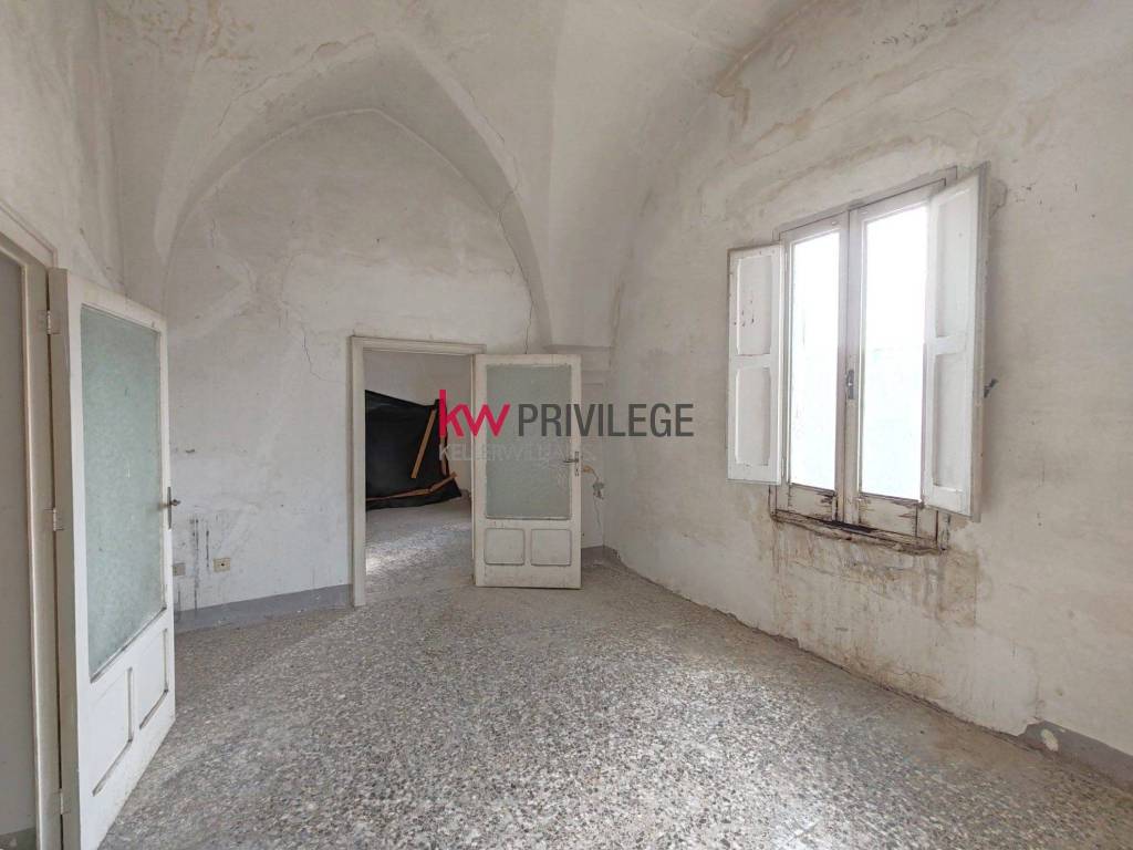 Appartamento a Francavilla fontana in Via Laura, 25 - Foto 4