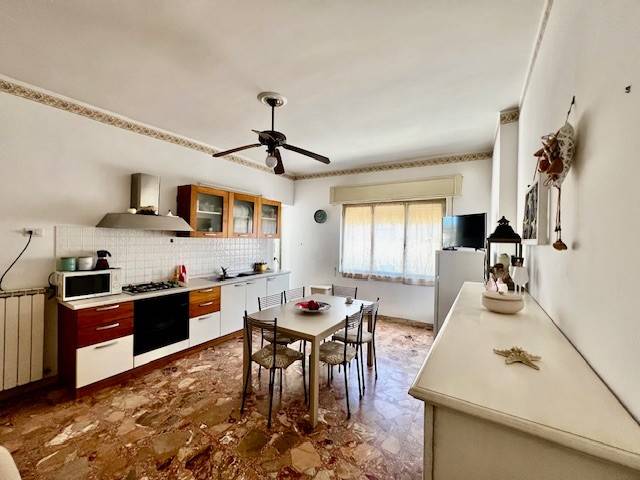 Appartamento a Follonica in Via Emilio Bicocchi, 113 - Foto 3