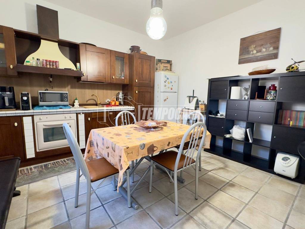 Appartamento a Valenzano in Via CASAMASSIMA 70 - Foto 2
