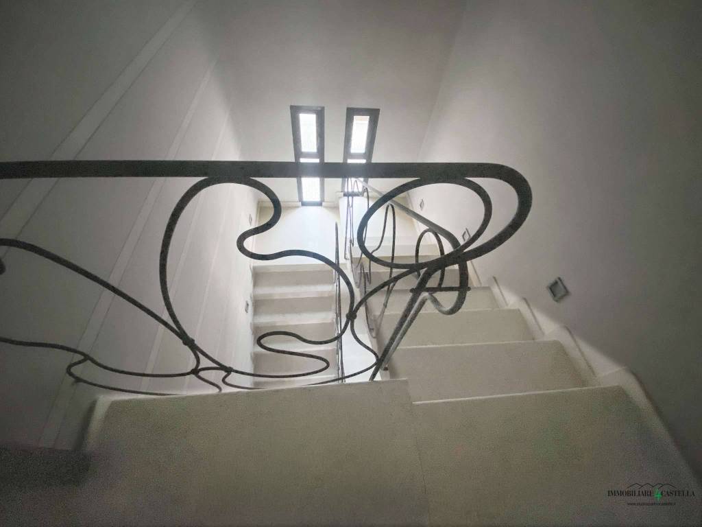 Villa a Quattro castella in piazza Matteotti 9/a - Foto 4