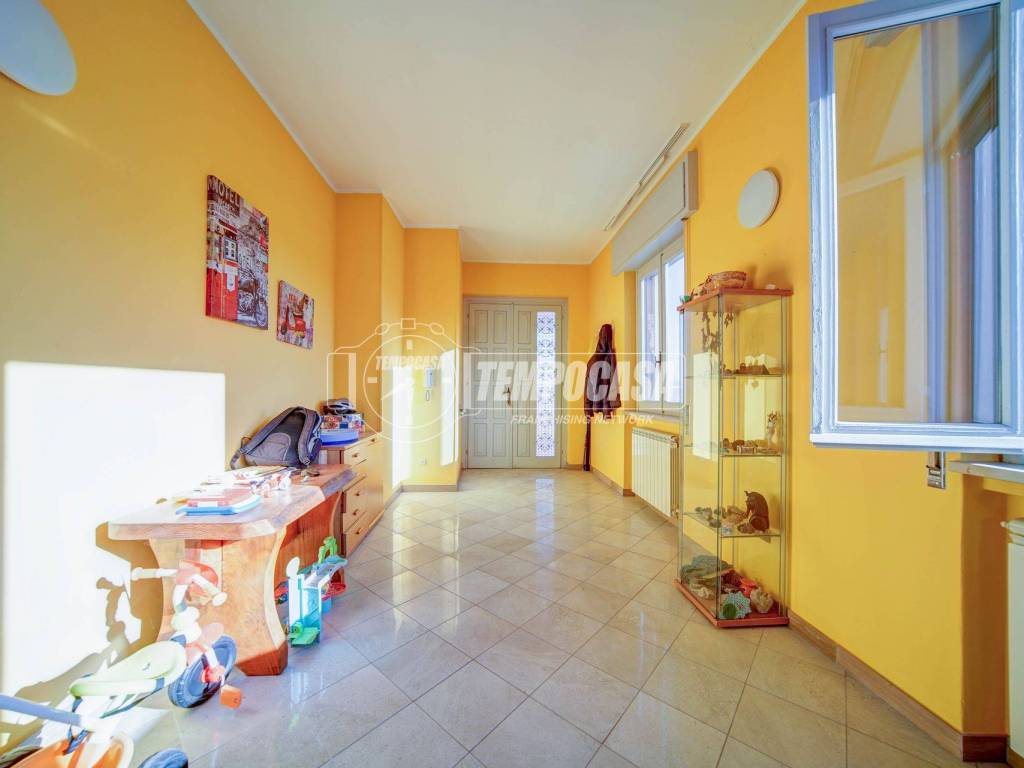 Casa indipendente a Biandronno in Via Don Lorenzo Milani 12 - Foto 2