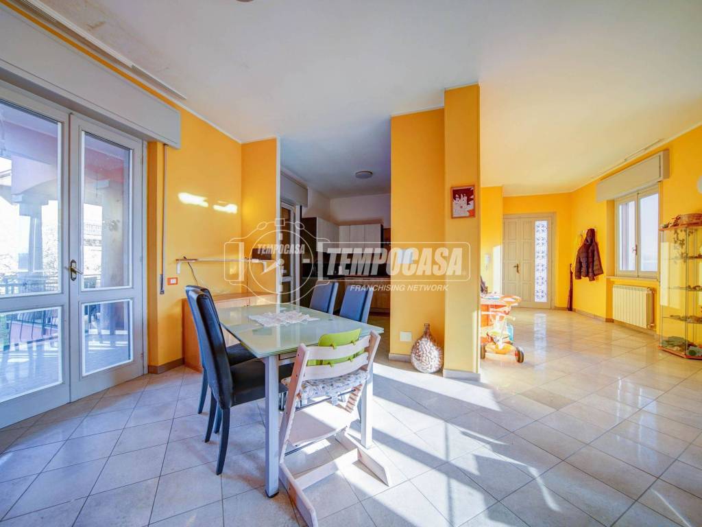 Casa indipendente a Biandronno in Via Don Lorenzo Milani 12 - Foto 5