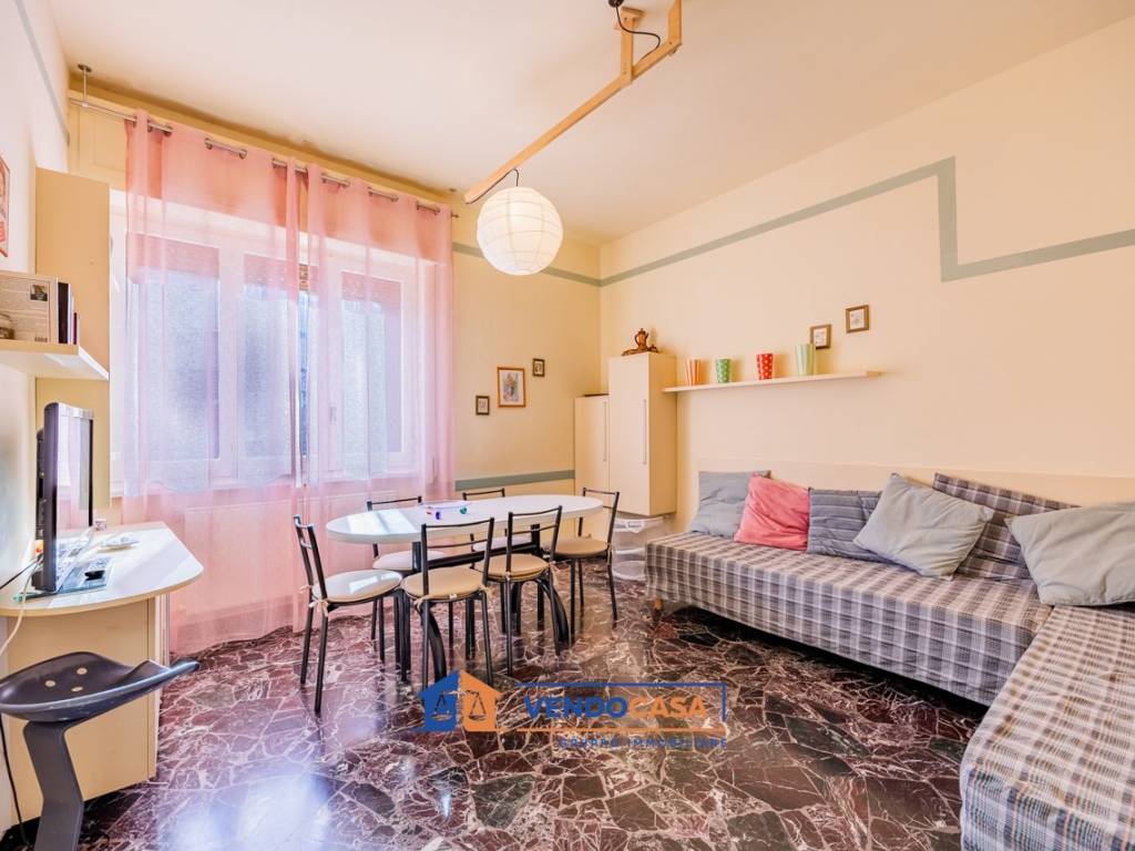 Appartamento a Spotorno in Piazza Verne, 4 - Foto 2