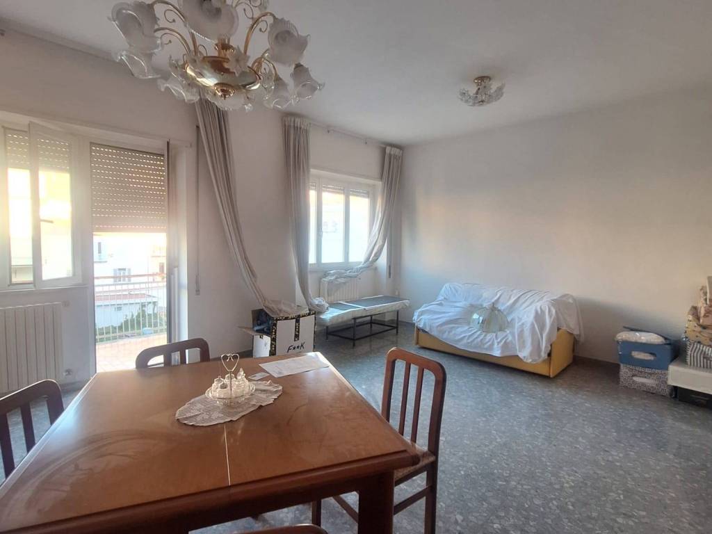 Appartamento a Terracina in Via del Fiume, 27 - Foto 2