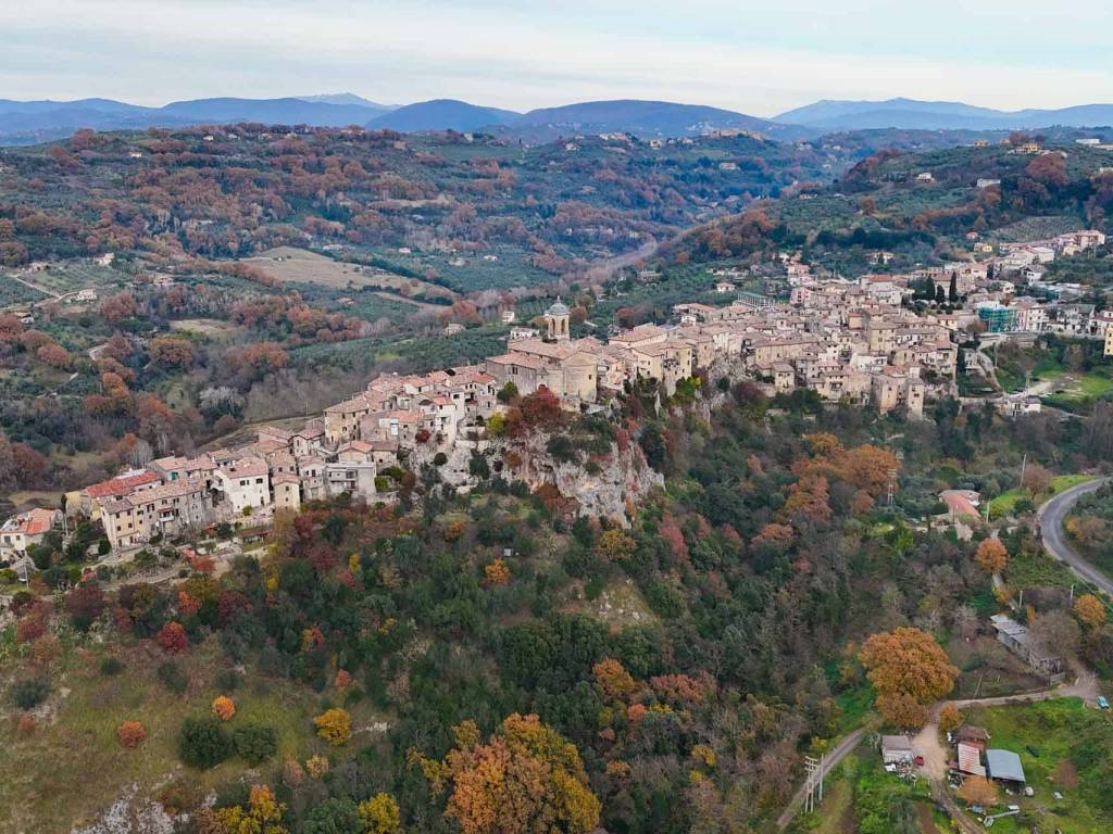 Appartamento a Toffia in Via Monte Cavallo - Foto 2