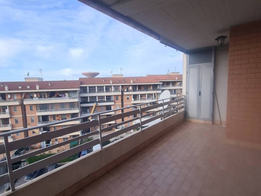 Appartamento a Pomezia in Piazza P.I.Nervi - Foto 4