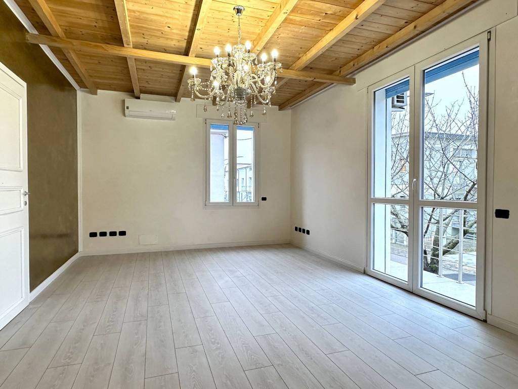 Appartamento a Castelmassa in Via Risorgimento, 10 - Foto 3