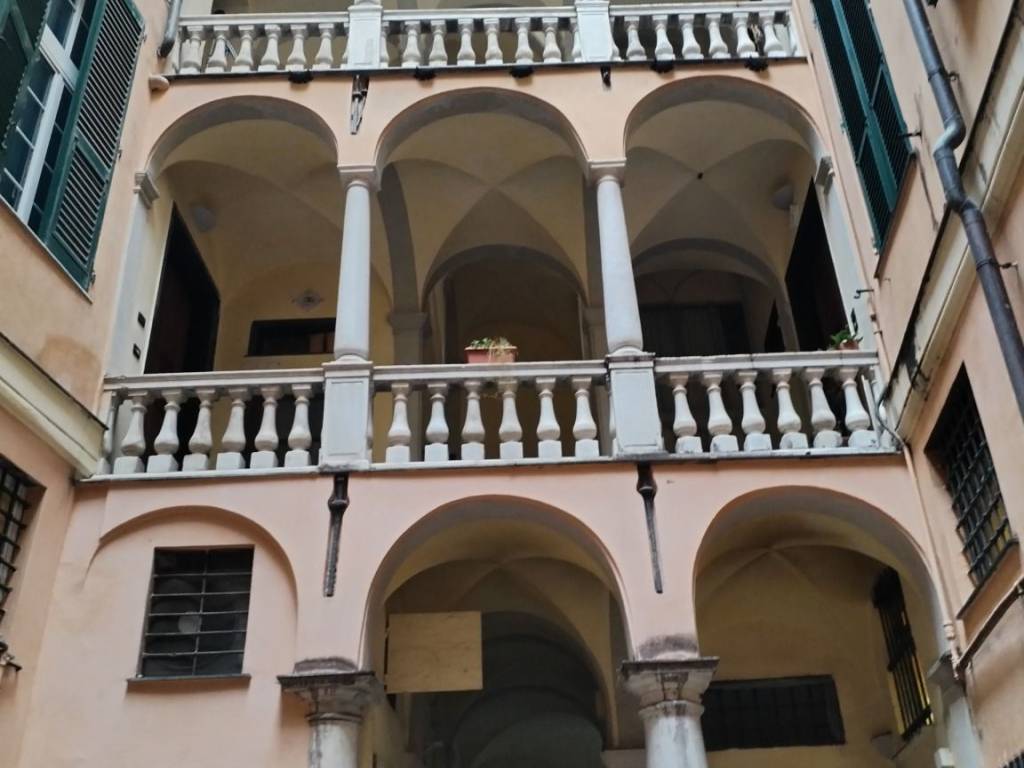Appartamento a Genova in Via di Porta Soprana - Foto 2