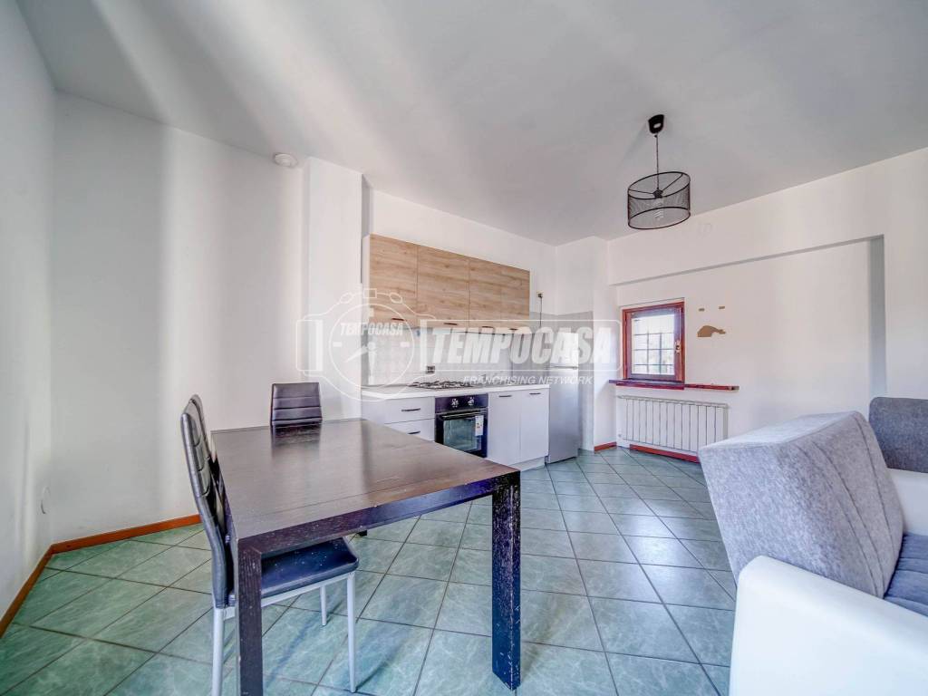 Appartamento a Castelletto sopra ticino in Vico Garibaldi - Foto 2