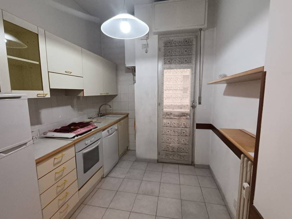 Appartamento a Asti in Viale dei Partigiani, 9 - Foto 2