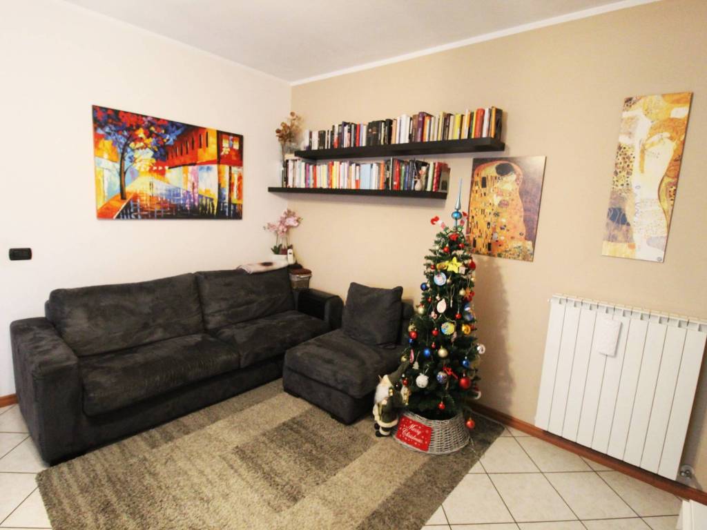 Appartamento a Gorla minore in Via Roma, 11 - Foto 4