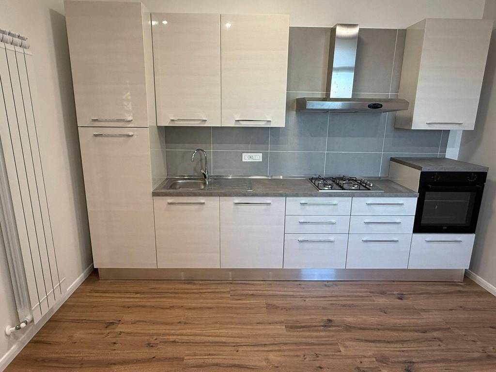 Appartamento a Agropoli in Piazza Vittorio Veneto - Foto 4