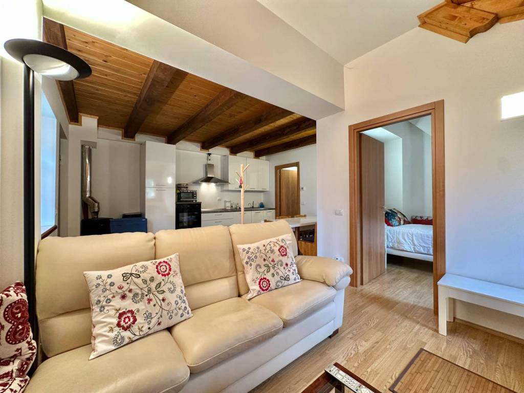 Appartamento a Tarvisio in Via Generale Cantore, 7 - Foto 3