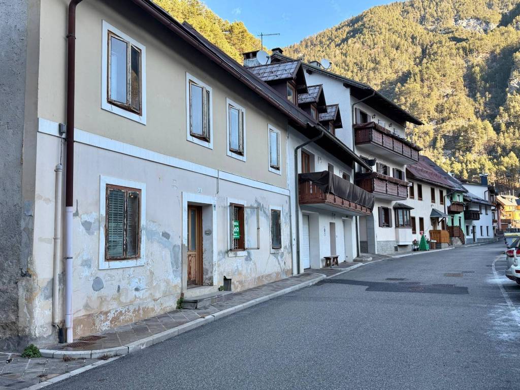 Villa a Malborghetto valbruna in Via 13 Settembre, 48 - Foto 2