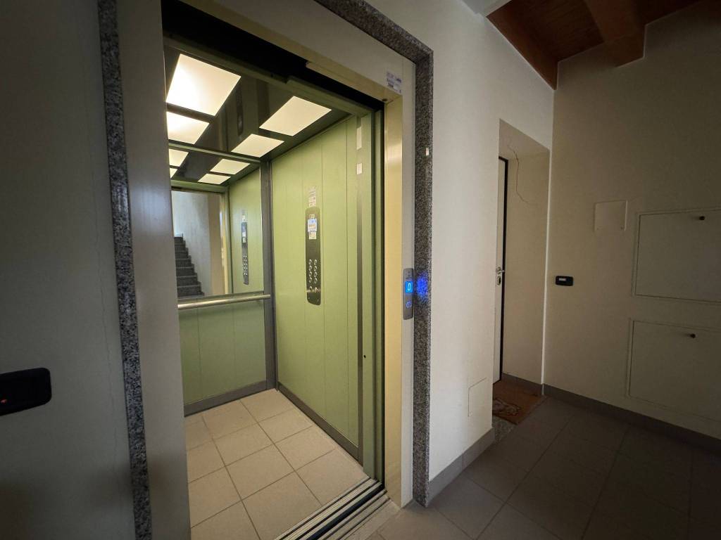 Appartamento a Oltre il colle in Via Roma, 439 - Foto 3