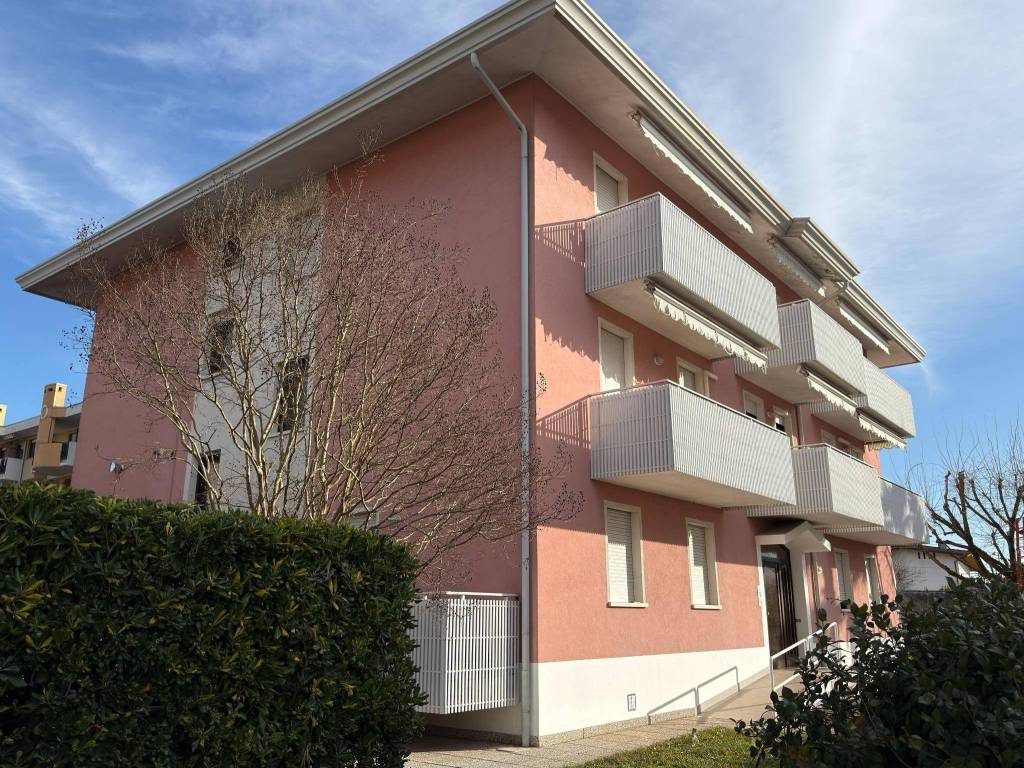 Appartamento a Cervignano del friuli in Viale Aldo Moro, 2 - Foto 3