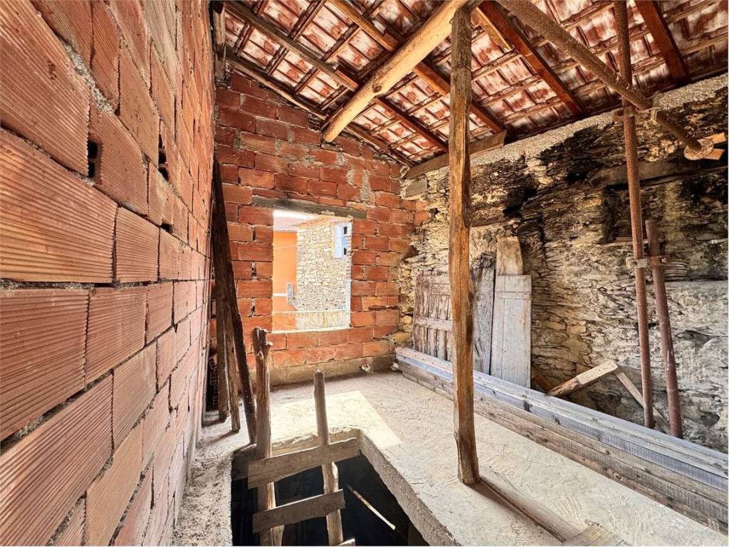 Casa indipendente a Casanova lerrone in Frazione Vellego , 14 - Foto 5