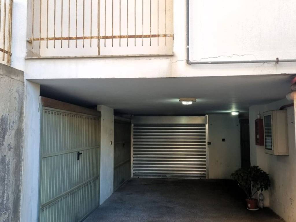 Box / garage a Fisciano in Via Giovanni Venditti - Foto 2