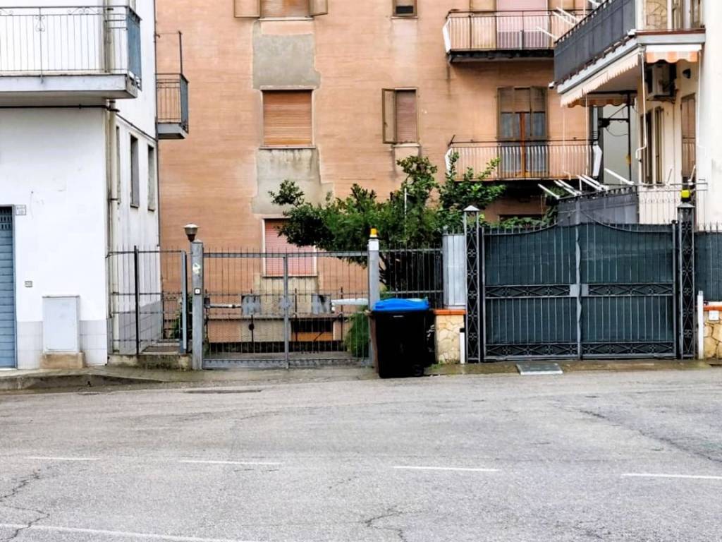 Box / garage a Fisciano in Via Giovanni Venditti - Foto 4