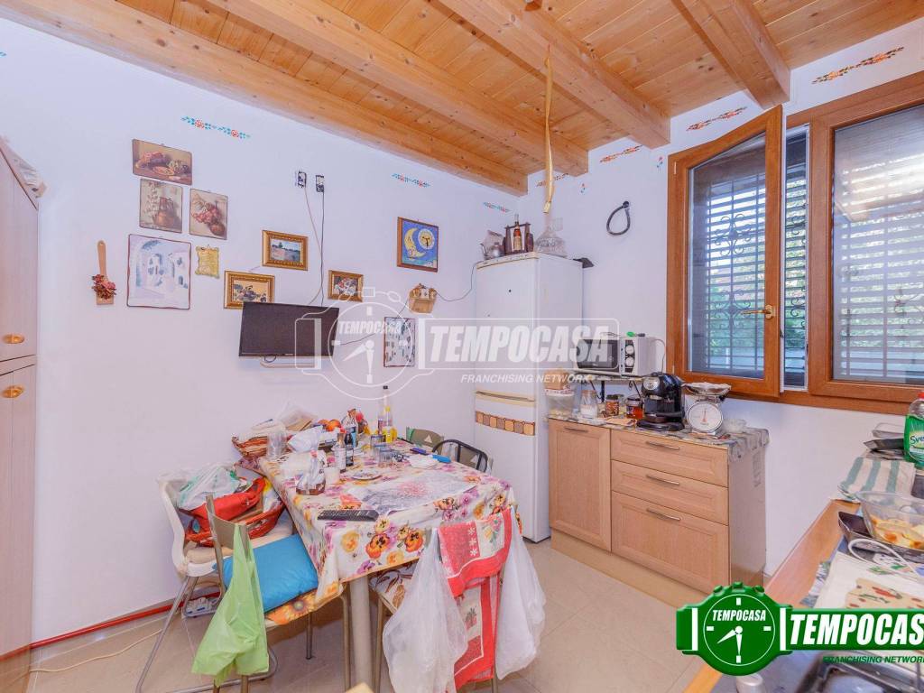 Casa indipendente a Binasco in Strada Statale dei Giovi - Foto 3