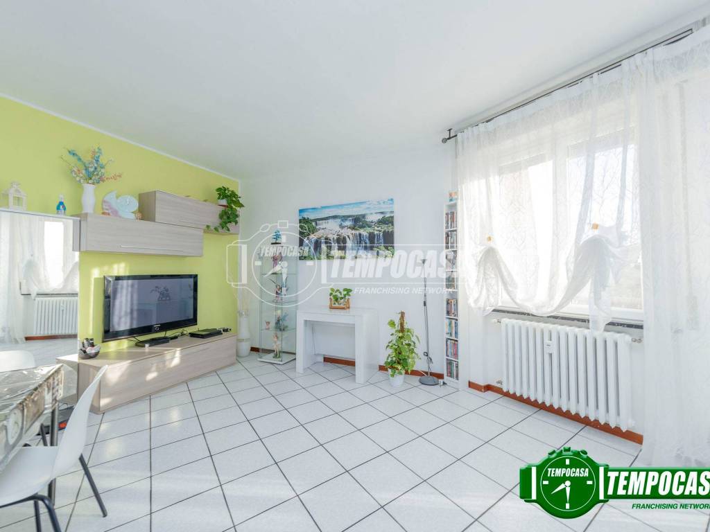 Appartamento a Binasco in Via Marconi - Foto 4