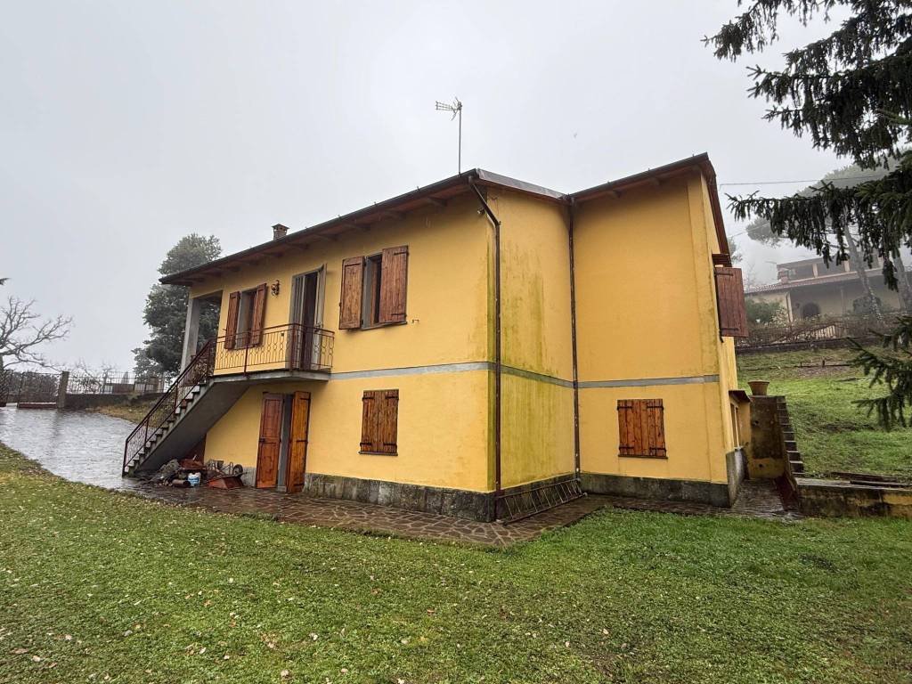 Villa a Vaiano in Via di Bruceto - Foto 2