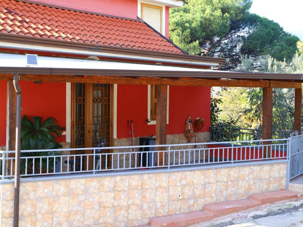 Villa a Cervino in Via Lucio Pompeo Felicissimo, 25 - Foto 4