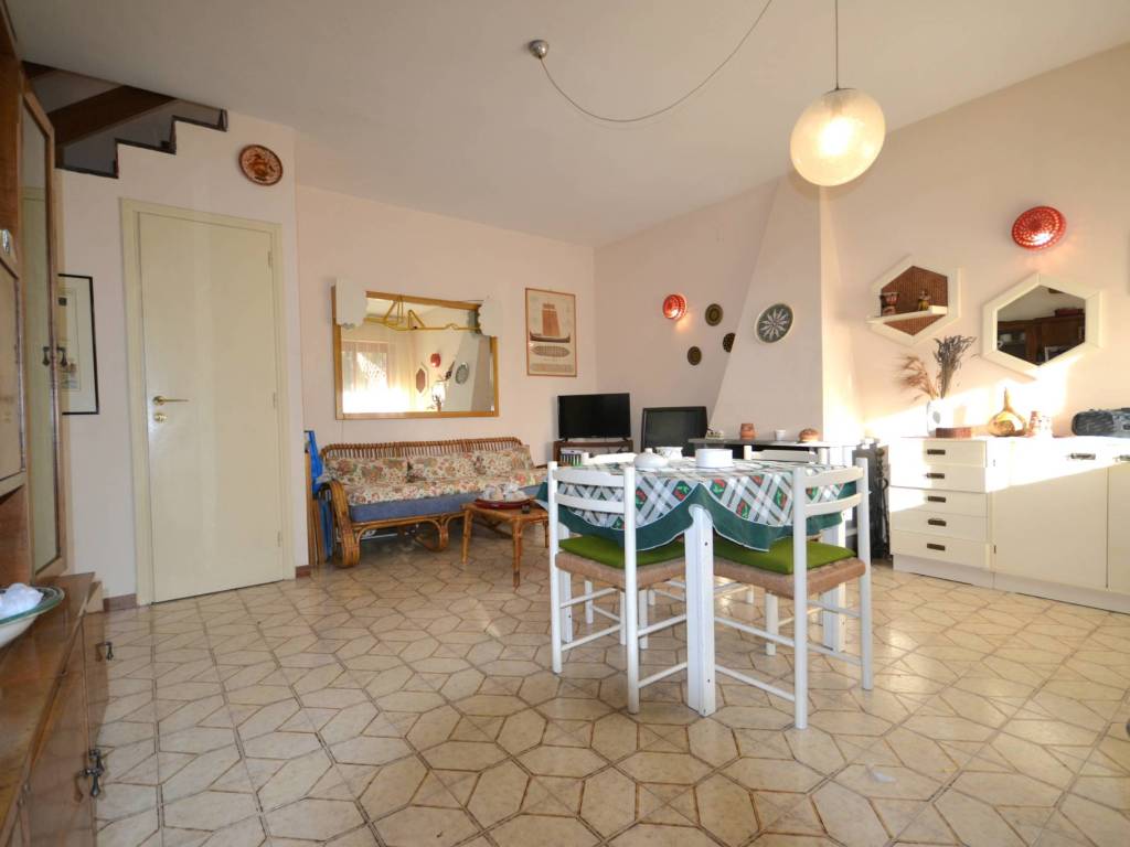 Villetta a schiera a Santa marinella in Via Lago D'iseo - Foto 5
