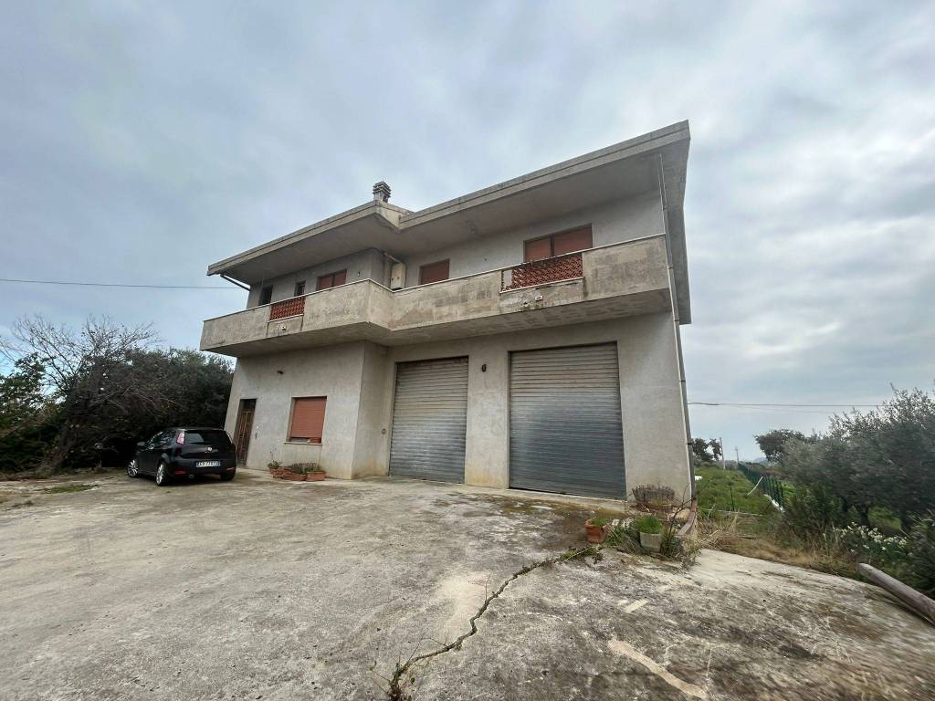 Palazzo / stabile a Francavilla al mare in Contrada Quercia Notarrocco - Foto 3